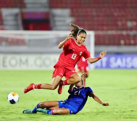 Beautiful Goal by Indonesian U-17 Women's National Team Striker Claudia Scheunemann in Match against the Philippines, AFC Gives her the Super Woman Title