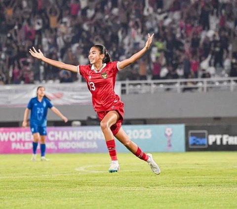 Beautiful Goal by Indonesian U-17 Women's National Team Striker Claudia Scheunemann in Match against the Philippines, AFC Gives her the Super Woman Title