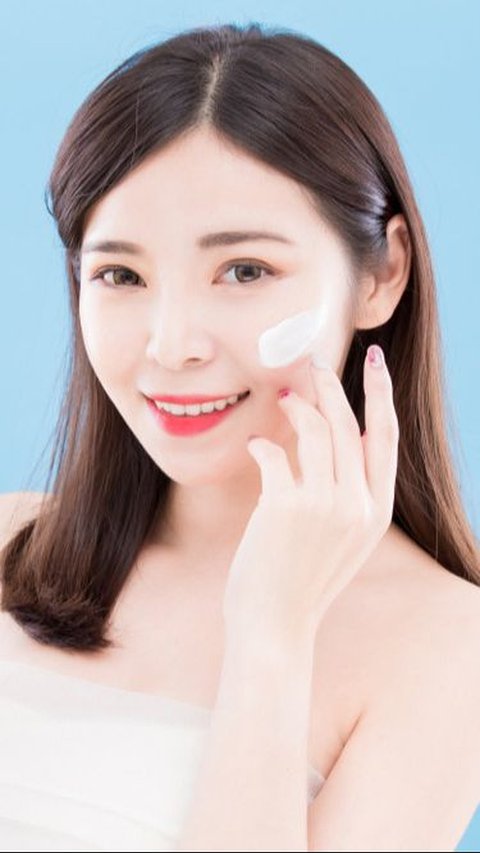 Apa Sih Manfaat Niacinamide pada Sunscreen? Begini Cara Memilih Produk yang Tepat<br>