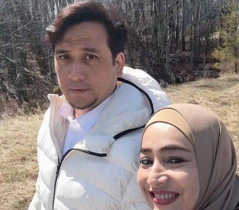 10 Portraits of Cindy Fatikasari and Husband who now live in Canada, Tengku Firmansyah Wants to Pull a Rickshaw!