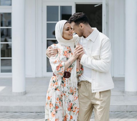 Not with Violence, Here are 5 Ways Husbands Advise Their Wives According to Islamic Sharia