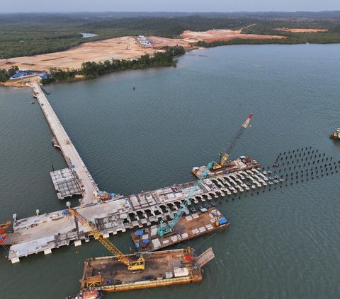 Jokowi Pastikan Perpanjang Izin Ekspor PT Freeport, Sebut Pembangunan Smelter Hampir 100%