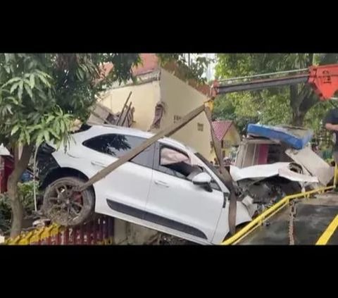 Fakta-fakta Porsche Tabrak Kantor Polisi di Medan, ini Sosok Pengemudinya