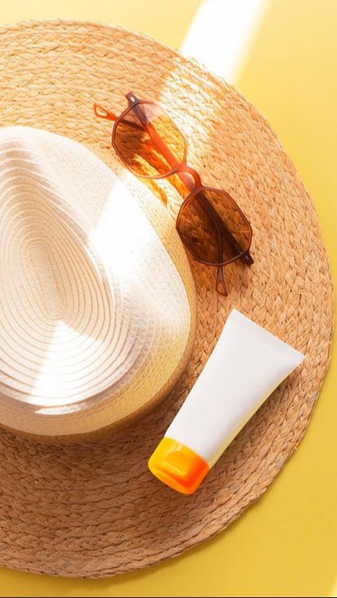 10 Rekomendasi Sunscreen yang Mengandung Niacinamide Terbaik Edisi 2024<br>