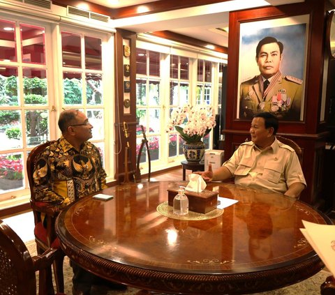 Menhan Prabowo Terima Kunjungan Perkenalan Dubes India yang Baru Sandeep Chakravorty