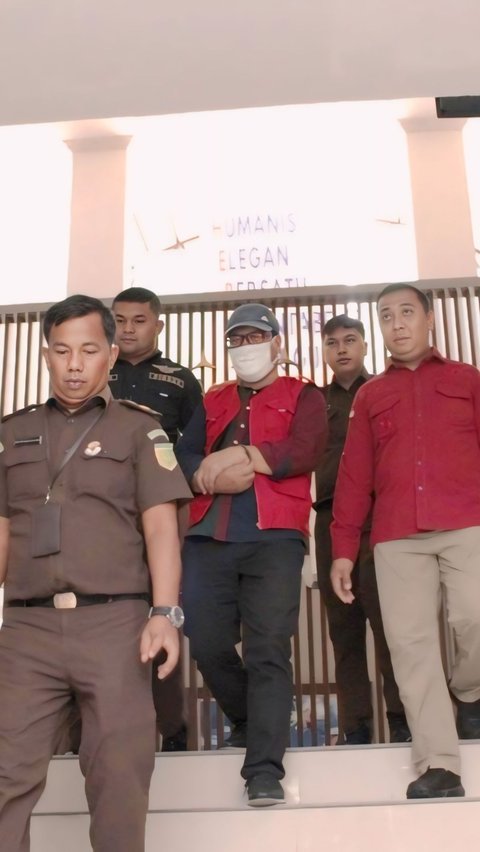 Kejaksaan Negeri Samosir Tahan Mantan Camat, Tersangka Korupsi Rp32,7 Miliar