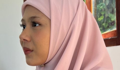 Banyak diantara para netizen yang mendoakan Nadin Amizah.