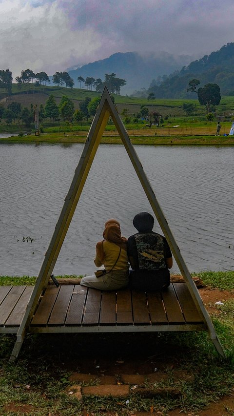 Dibuka sebagai tempat wisata sejak 2019, Telaga Saat menawarkan panorama alam yang menakjubkan dan suasana yang menyejukkan. Foto: Merdeka.com/Arie Basuki