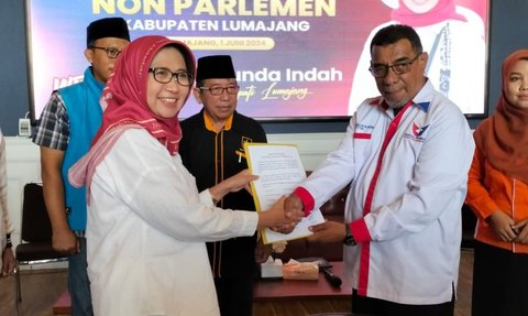 Pilkada 2024, Mantan Waki Bupati Indah Amperawati Didukung 8 Parpol Jadi Bakal Calon Bupati Lumajang