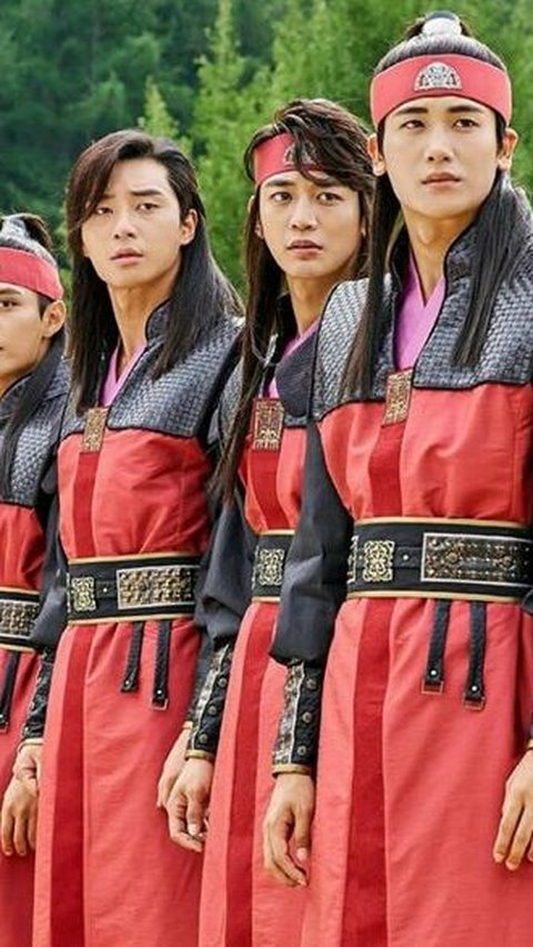 6. HWARANG (2016)