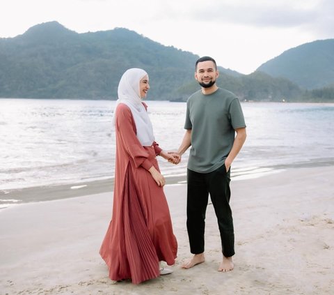 Portrait of Shireen Sungkar & Teuku Wisnu's Luxury House, The Kitchen Area Becomes the Highlight