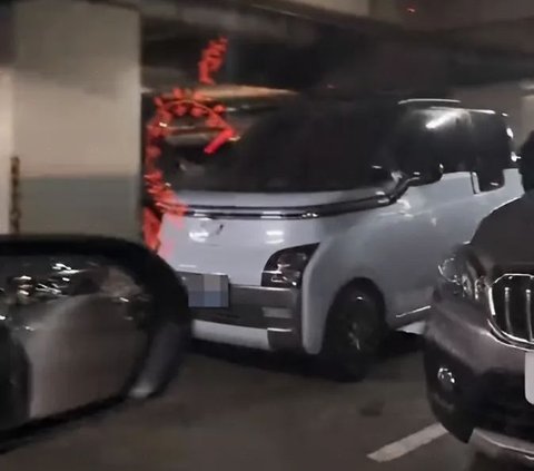 Selalu berhasil membuat emosi terpancing, Wuling Air ev memang suka bermain prank saat berada di parkiran.