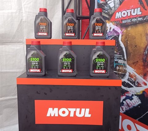 Motul merilis Oli Motor Terbaru yang cocok untuk penggunaan sehari-hari maupun petualangan.