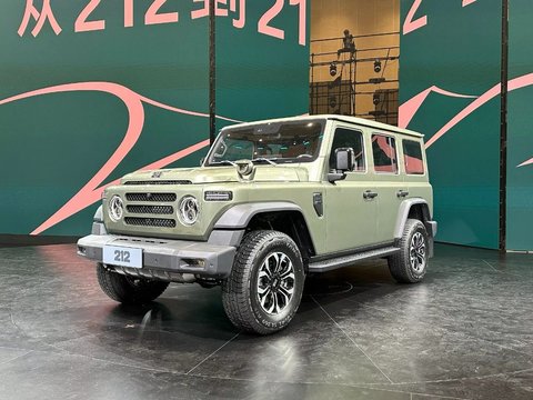 SUV China ini menggabungkan elemen dari Hardtop, Jeep, dan Land Rover.