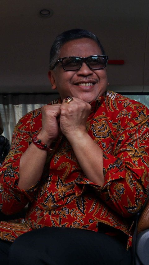 FOTO: Reaksi Hasto Kristiyanto Saat Meninggalkan KPK Usai 4 Jam Diperiksa Tim Penyidik
