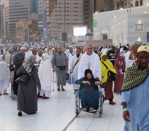 Illegal Hajj Pilgrims Hunted by Saudi Police, Chased like Fugitives