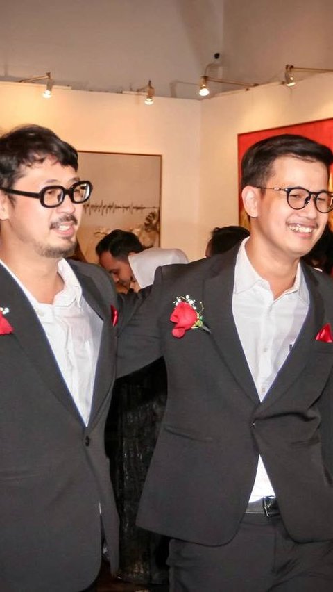 Wajah Pengiring Pengantin Terlihat Bahagia