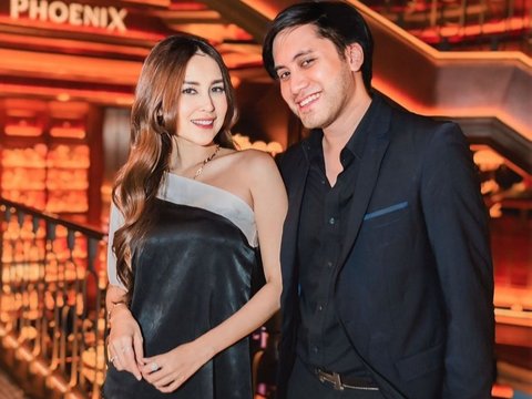 Foto-foto Terbaru Vicy Melanie Istri Kevin Aprilio yang Terlihat Tetap Langsing Meski sedang Hamil 5 Bulan, Dipuji Ayah Mertua Makin Cantik