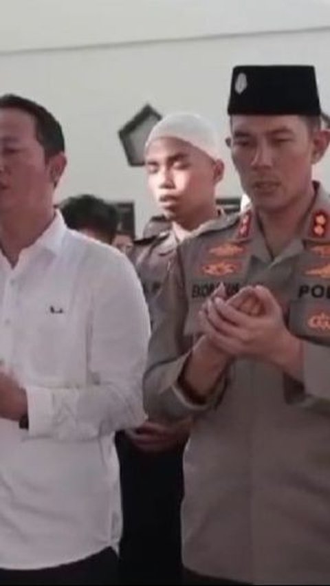 Polisi Jombang Gelar Shalat Gaib untuk Briptu Rian yang Dibakar Istri