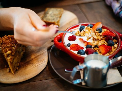Note, Ideal Time for Breakfast to Avoid 'Slipping' During Activities