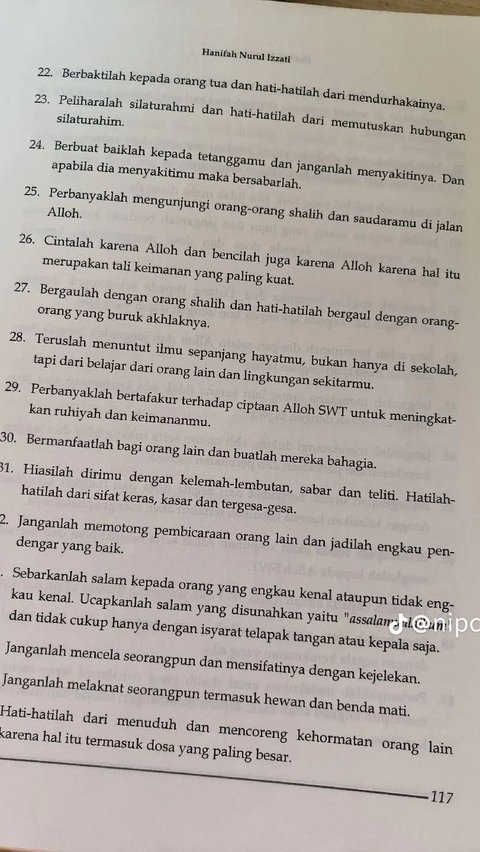 Tinggalkan Keluarga 7 Tahun untuk Kuliah S2 dan S3 di Luar Negeri, Ayah Ini Buat Buku Isi Nasihat untuk Anaknya