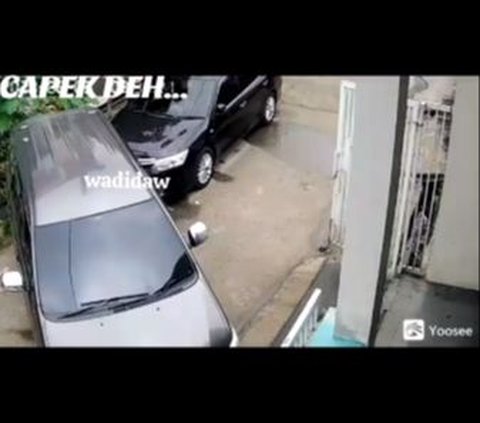 Ketika Jalan Umum Menjadi Garasi Pribadi Tetangga, Punya Tiga Mobil Tapi Diparkir di Pinggir Jalan Semua