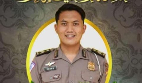 Polwan ini pun mengalami trauma mendalam setelah suaminya terbakar.