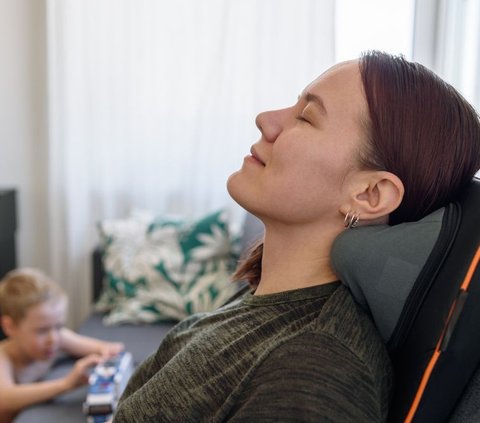 Release Muscle Tension with AI Technology Massage Chair