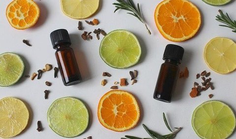 Minyak Jeruk (Image by Monfocus from Pixabay)