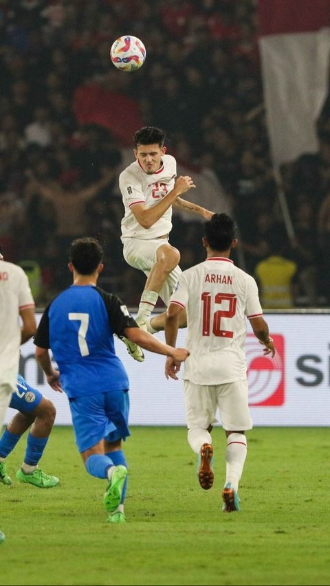 Gol-gol kemenangan Indonesia berhasil dicetak oleh Thom Haye di babak pertama dan Rizky Ridho di babak kedua. Foto: Liputan6.com / Herman Zakharia<br>