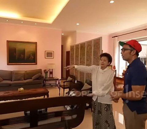 Asri dan Luas Potret Rumah Artis Senior Niniek L Karim, di Dalamnya Banyak Furniture Kayu