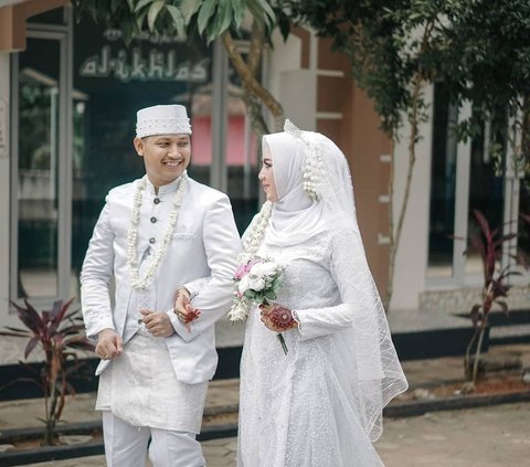 This is Salma, the Woman Approached by Teuku Ryan, Suspected to be Married