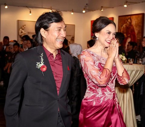 Portrait of Ira Wibowo and Katon Bagaskara at Their Daughter's Wedding, Still Harmonious After 12 Years of Divorce