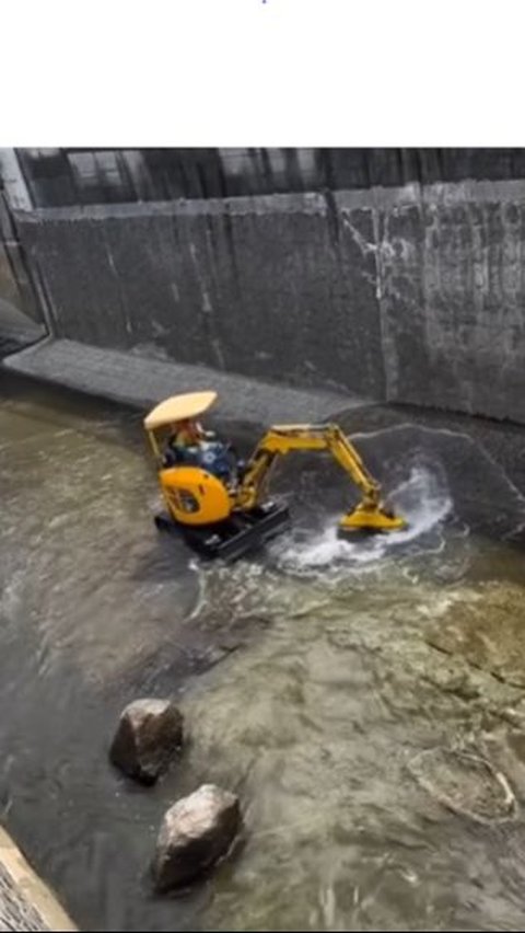 Jepang Memang Tak Main-main soal Kebersihan, Sungai Saja Sampai Disikat