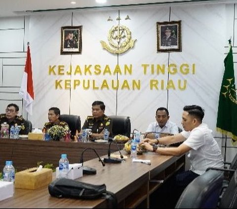 Tim Direktorat JAM-Intelijen Kejaksaan RI Evaluasi Persiapan Pilkada 2024 di Kejati Kepri