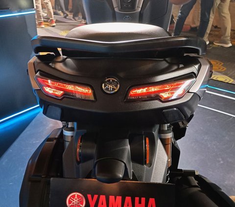 Simak Efek Akselerasi Yamaha NMAX Turbo dengan Fitur Sensasi Turbo.