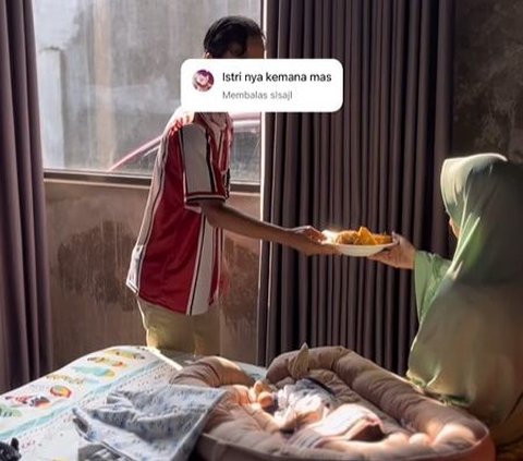 Portrait of a Father Taking Care of the Mother After Giving Birth Melts Netizens' Hearts