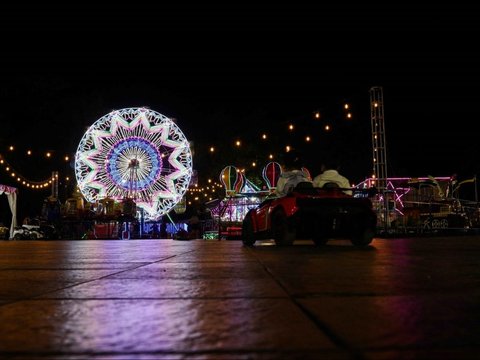 FOTO: Padatnya Hari Pertama Pembukaan Jakarta Fair 2024, Ribuan Pengunjung Sesaki JIExpo Kemayoran