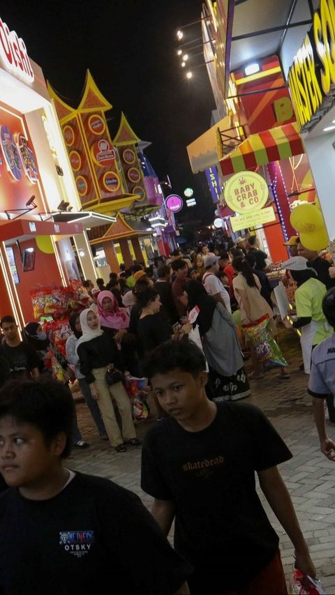 Gelaran Jakarta Fair Kemayoran tahun ini diikuti 2.550 perusahaan peserta dan 1.550 stan. Foto: Liputan6.com / Herman Zakharia<br>