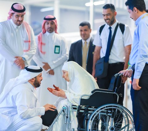 The Oldest Hajj Pilgrim in the World at the Age of 130 Years, Receives Special Reception from the Saudi Kingdom