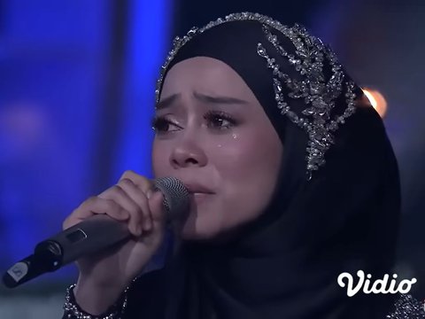 Hamdan ATT Hadir Pakai Kursi Roda, Satu Studio Menangis saat Bintang Dangdut Terbaik Indosiar Bawakan Lagu 'Termiskin di Dunia'