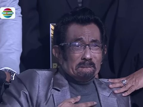 Hamdan ATT Hadir Pakai Kursi Roda, Satu Studio Menangis saat Bintang Dangdut Terbaik Indosiar Bawakan Lagu 'Termiskin di Dunia'