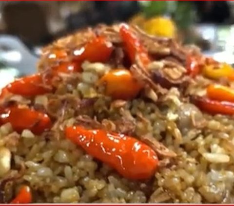 Mencicipi Nasi Goreng Lava Pijar Khas Magelang, Rasa Pedasnya Sampai ke Ubun-Ubun