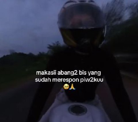 Sederhana saja bahagianya saat riding, bisa saling 'tembak' lampu dengan bus!