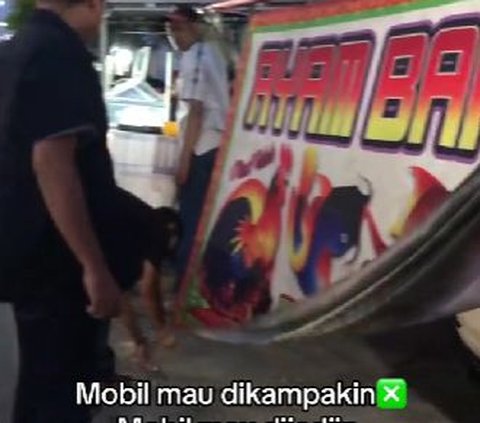 Mobil yang diparkir akhirnya dijadikan warung makan.