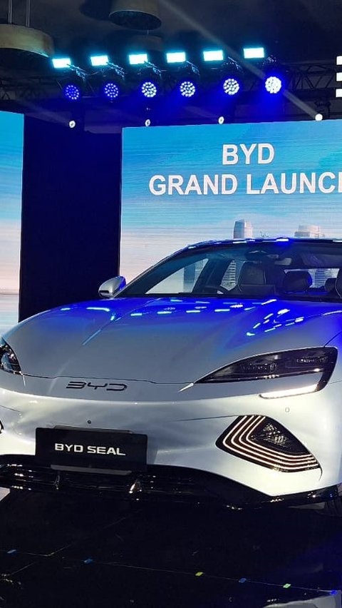 Daftar Harga Mobil BYD Seal Tahun 2024 Beserta Spesifikasinya