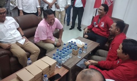 Ngaku Dekat Jokowi, Crazy Rich Grobogan Joko Suranto Daftar Cagub Jateng Lewat PSI