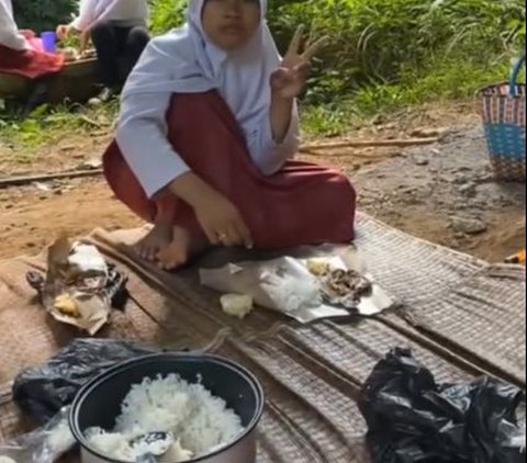 Viral Momen Siswa SD Rayakan Kelulusan dengan Main Air Bersama di Sungai, Sederhana Tapi Penuh Kebahagiaan