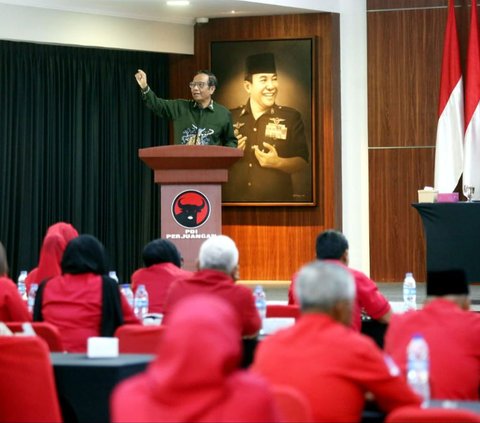 Mahfud Ajak Seluruh Caleg PDIP Terpilih Wujudkan Indonesia Emas Bung Karno