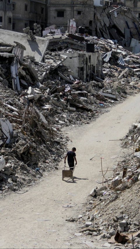 FOTO: Serangan Israel Hancurkan Setengah Bangunan di Gaza: Kerugian Tembus Rp652 Triliun, Butuh 80 Tahun untuk Perbaikan